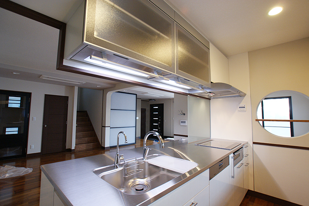 �����Љ�