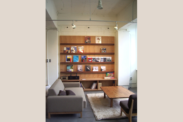 �����Љ�