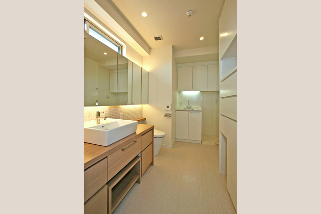 �����Љ�